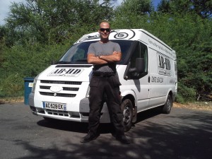 Monsieur Propre? Man in Black? Just call me Doc!