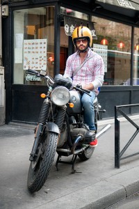 Marc! Sors de ce corps! Vite!