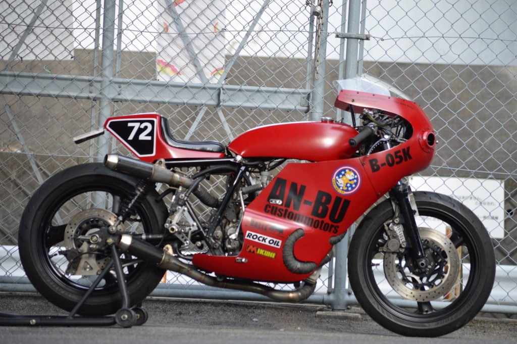 moto rouge