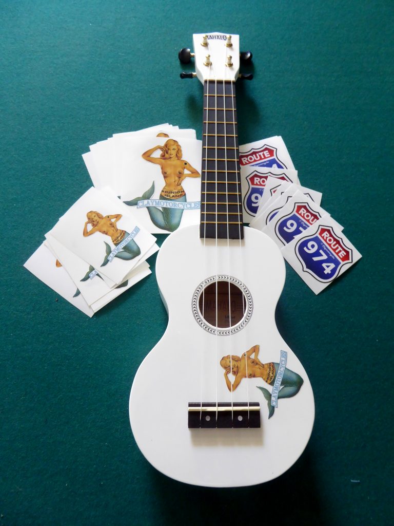 ukulele-small
